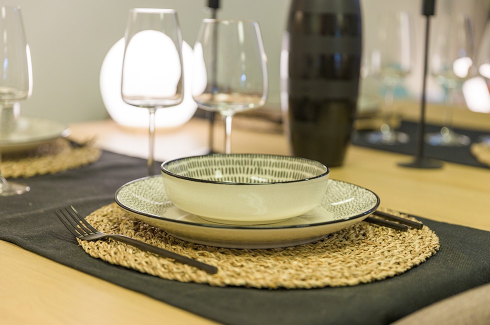 Home goods and décor